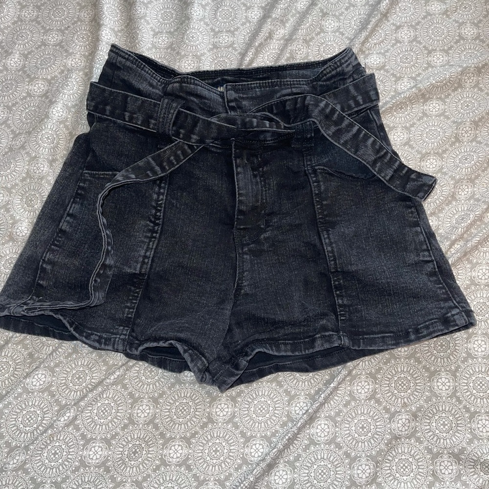 Black tie shorts